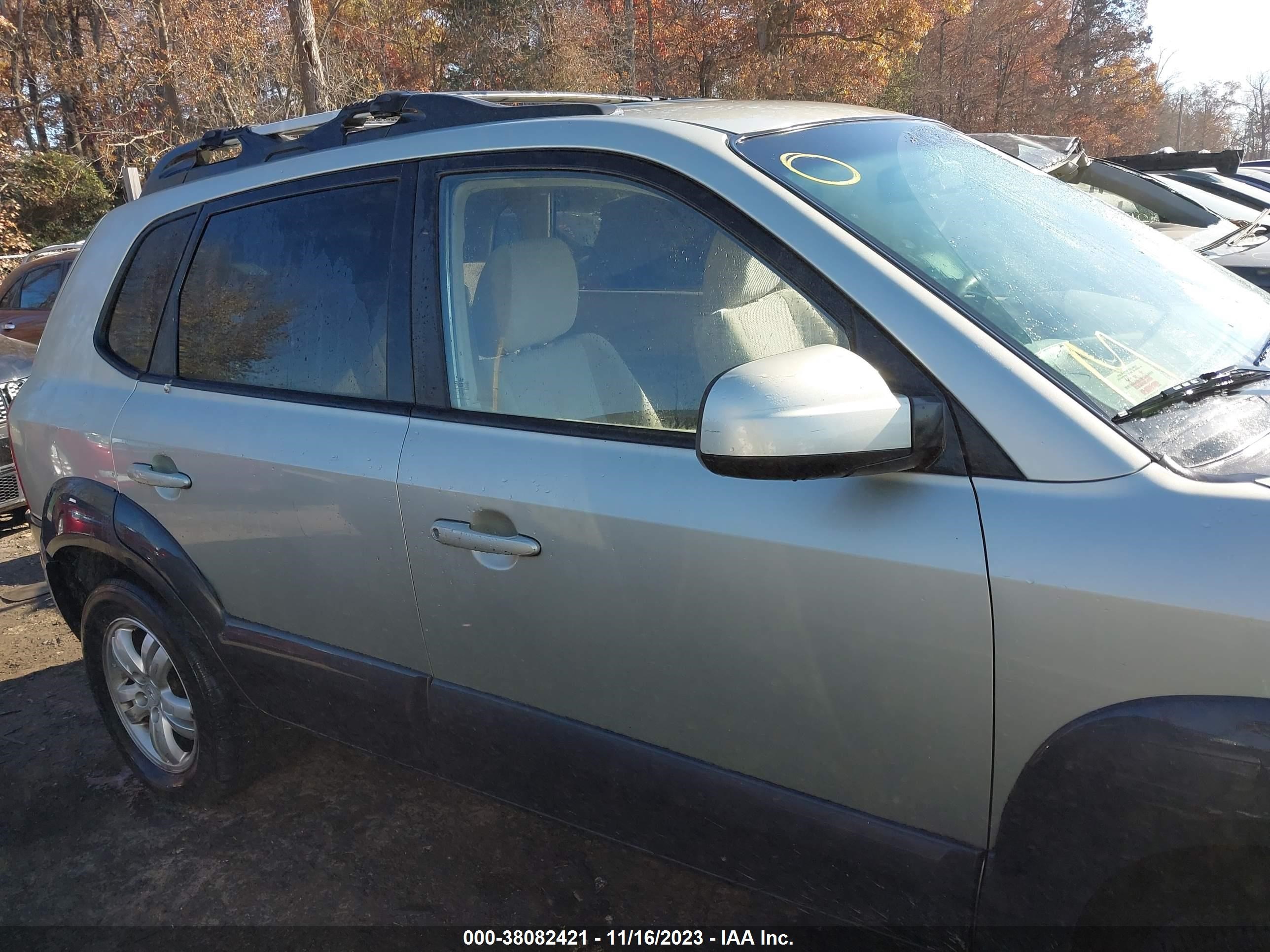 Photo 13 VIN: KM8JN12D97U666252 - HYUNDAI TUCSON 