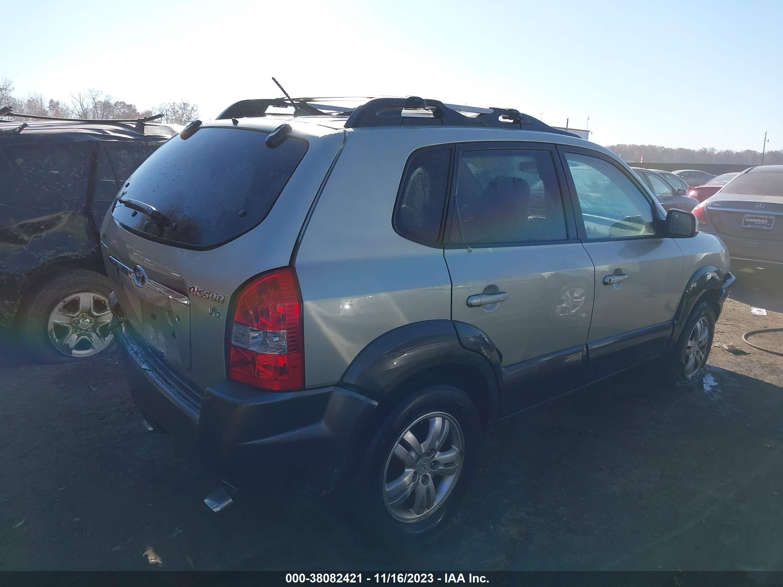 Photo 3 VIN: KM8JN12D97U666252 - HYUNDAI TUCSON 