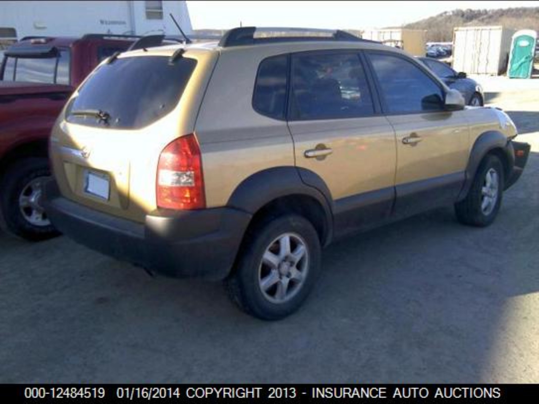 Photo 3 VIN: KM8JN12DX5U146008 - HYUNDAI TUCSON 