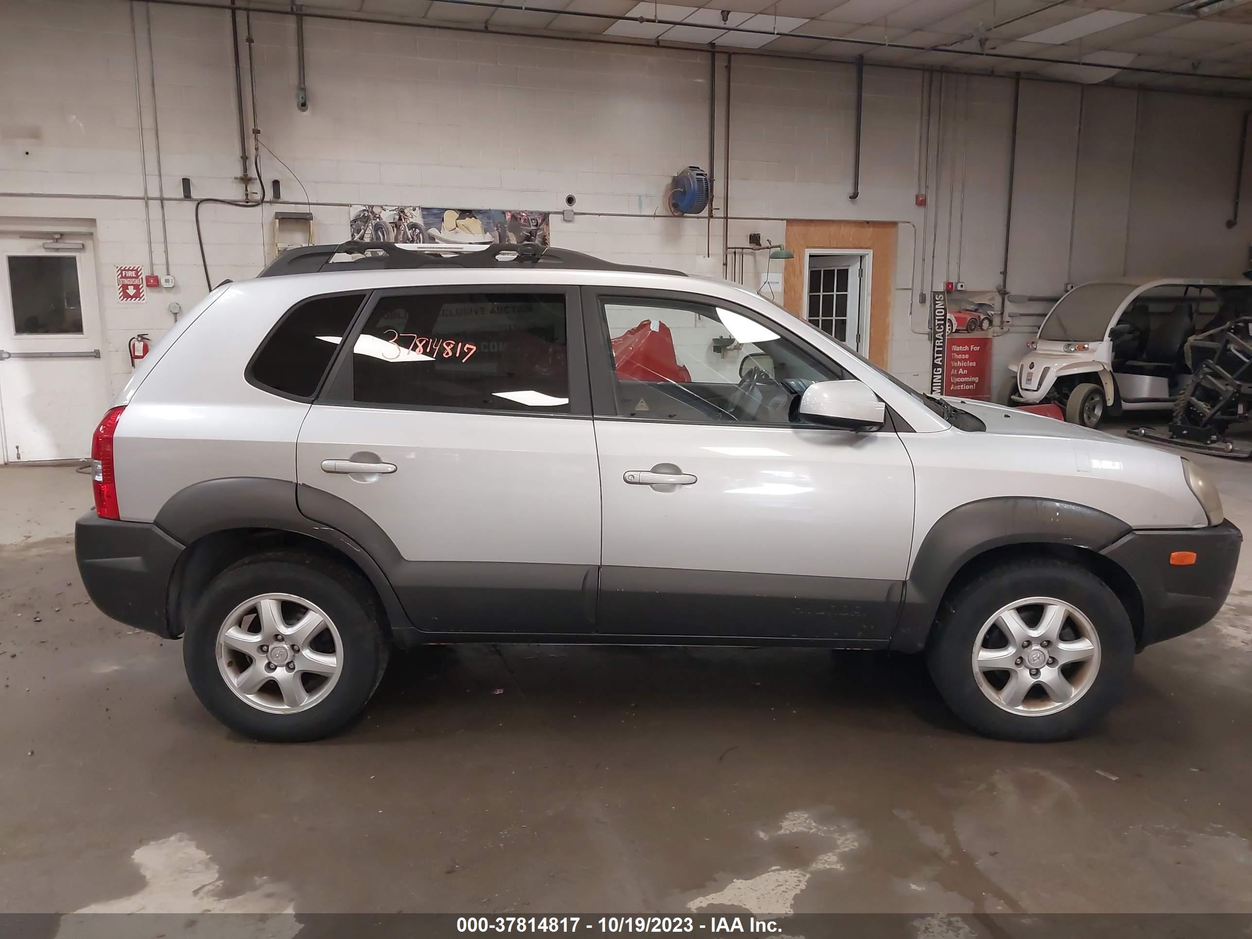 Photo 12 VIN: KM8JN72D35U147469 - HYUNDAI TUCSON 