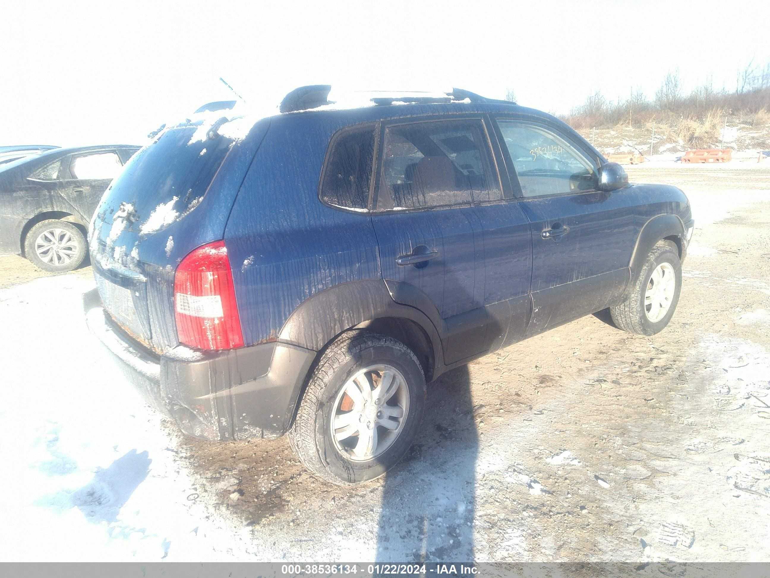 Photo 3 VIN: KM8JN72D67U520247 - HYUNDAI TUCSON 