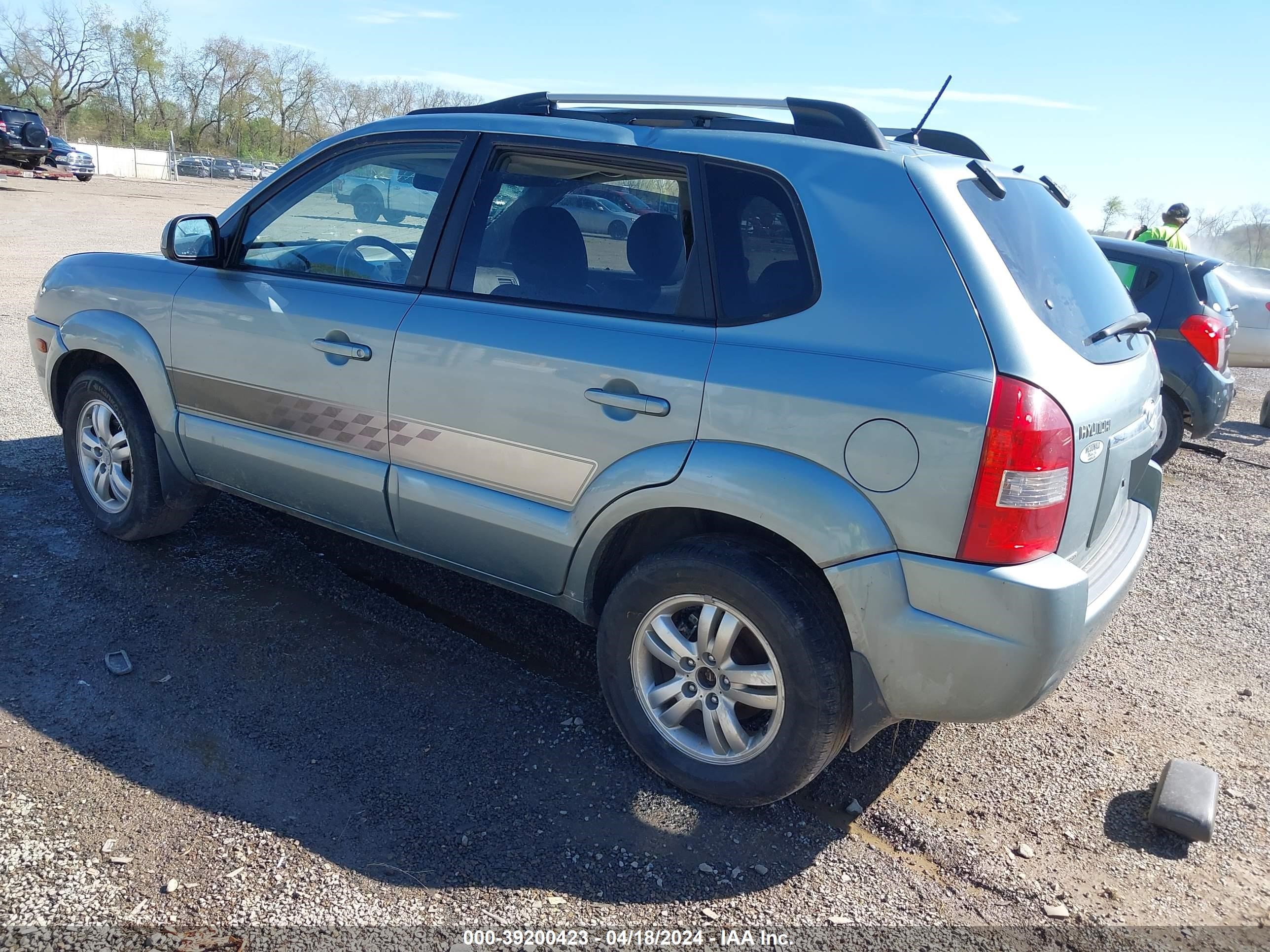 Photo 2 VIN: KM8JN72D67U612555 - HYUNDAI TUCSON 