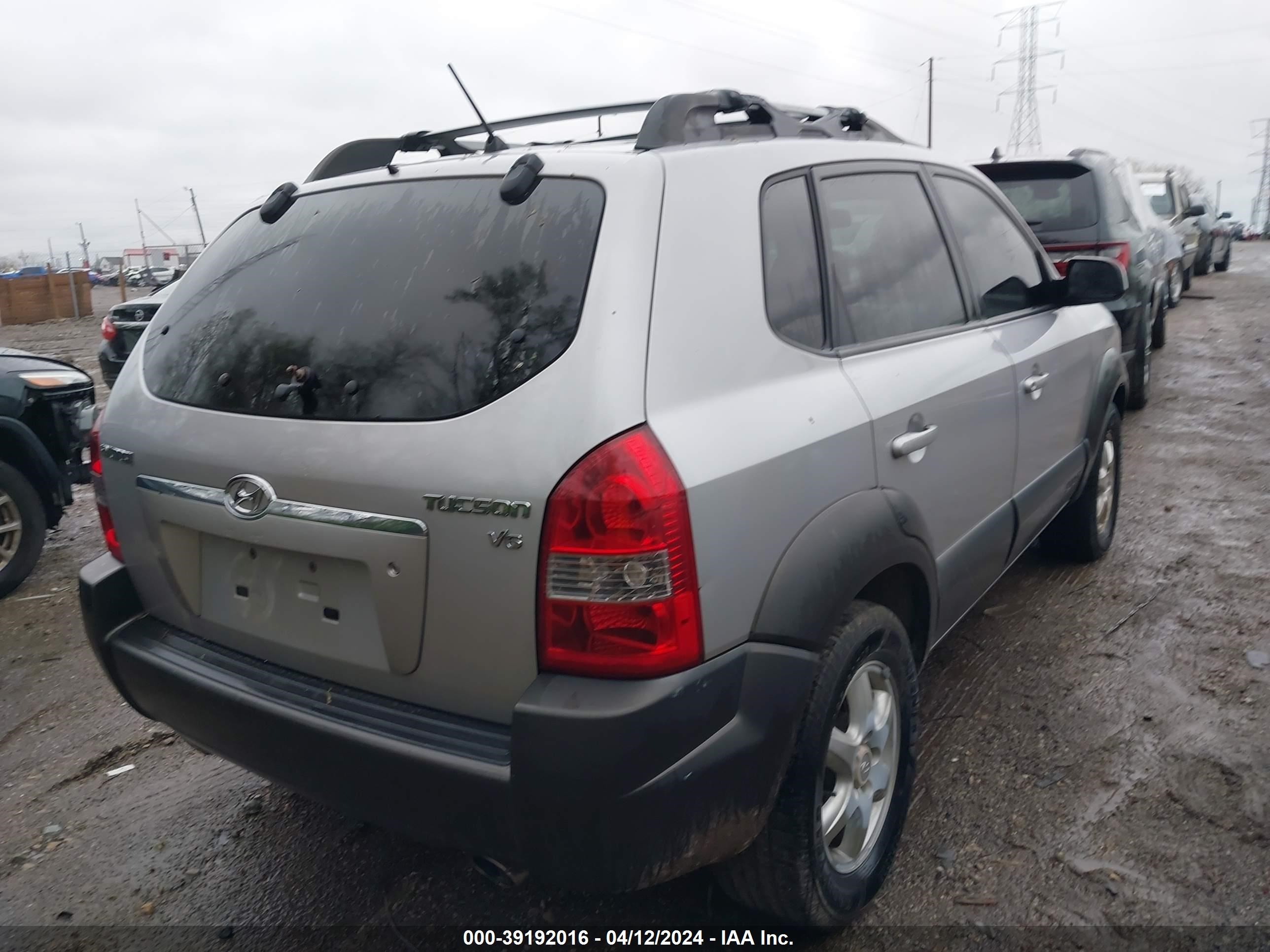 Photo 3 VIN: KM8JN72D85U242805 - HYUNDAI TUCSON 