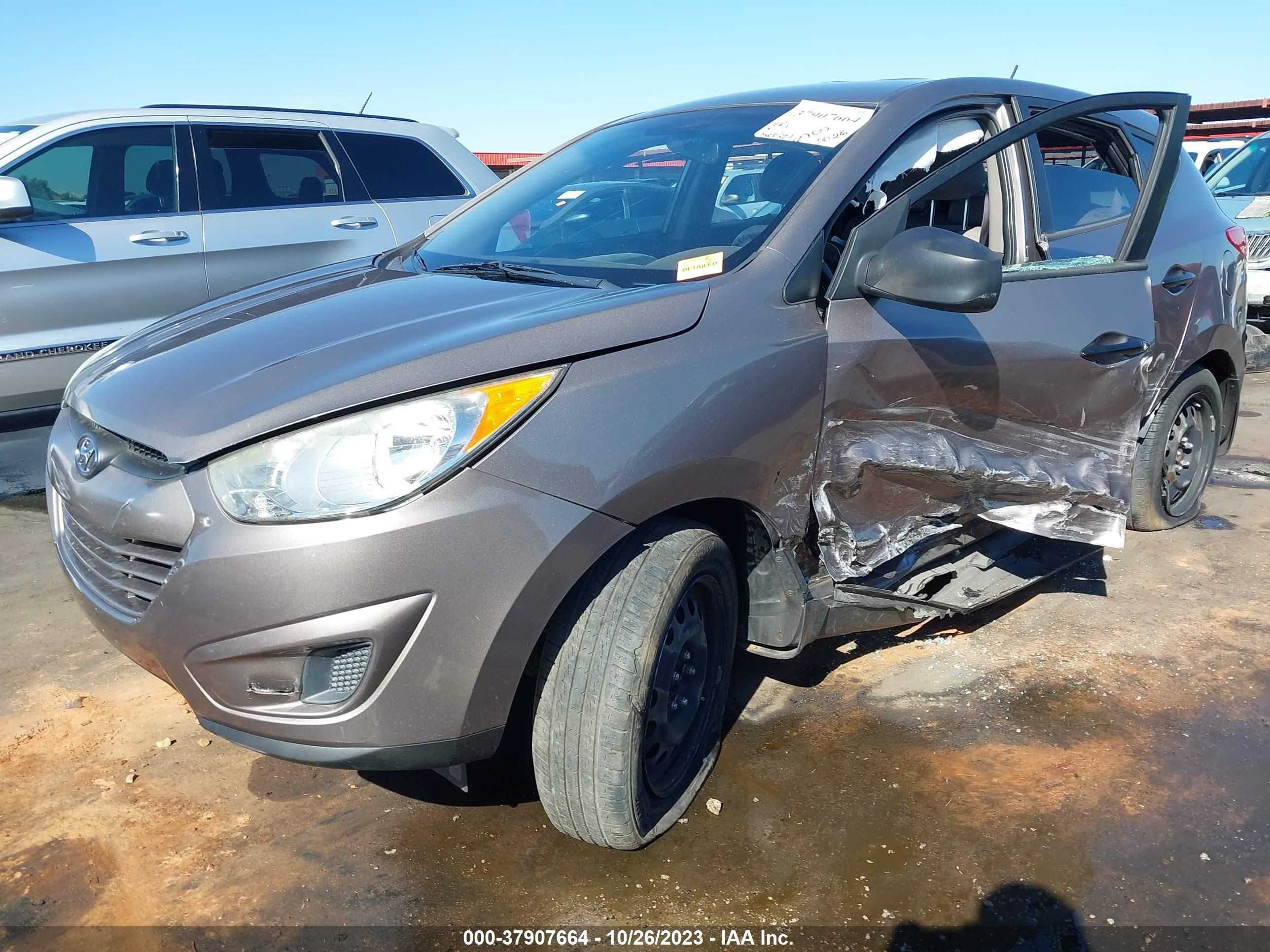 Photo 5 VIN: KM8JT3AB1CU489563 - HYUNDAI TUCSON 