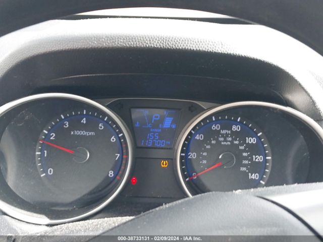 Photo 6 VIN: KM8JT3AB4BU277464 - HYUNDAI TUCSON 