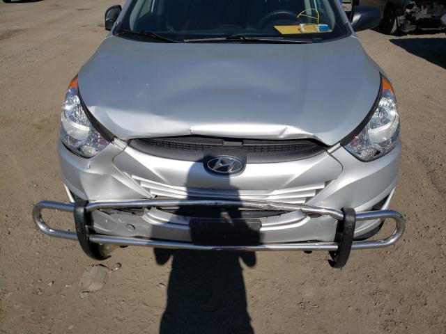 Photo 6 VIN: KM8JT3AB6DU705277 - HYUNDAI TUCSON GL 