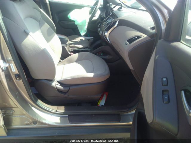 Photo 4 VIN: KM8JT3AB7CU502395 - HYUNDAI TUCSON 