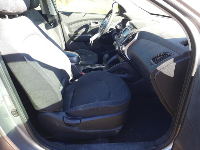 Photo 4 VIN: KM8JT3AB7DU698582 - HYUNDAI TUCSON GL 