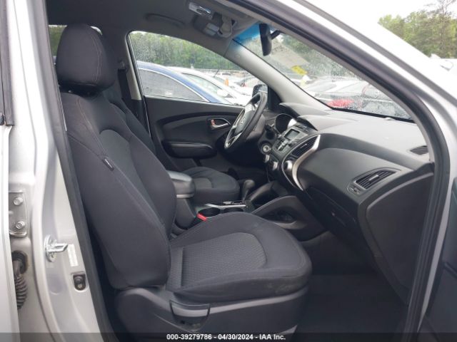 Photo 4 VIN: KM8JT3AB9CU506769 - HYUNDAI TUCSON 