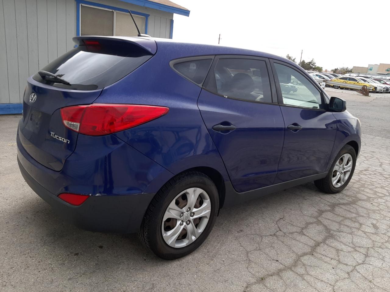 Photo 2 VIN: KM8JT3ABXBU284824 - HYUNDAI TUCSON 