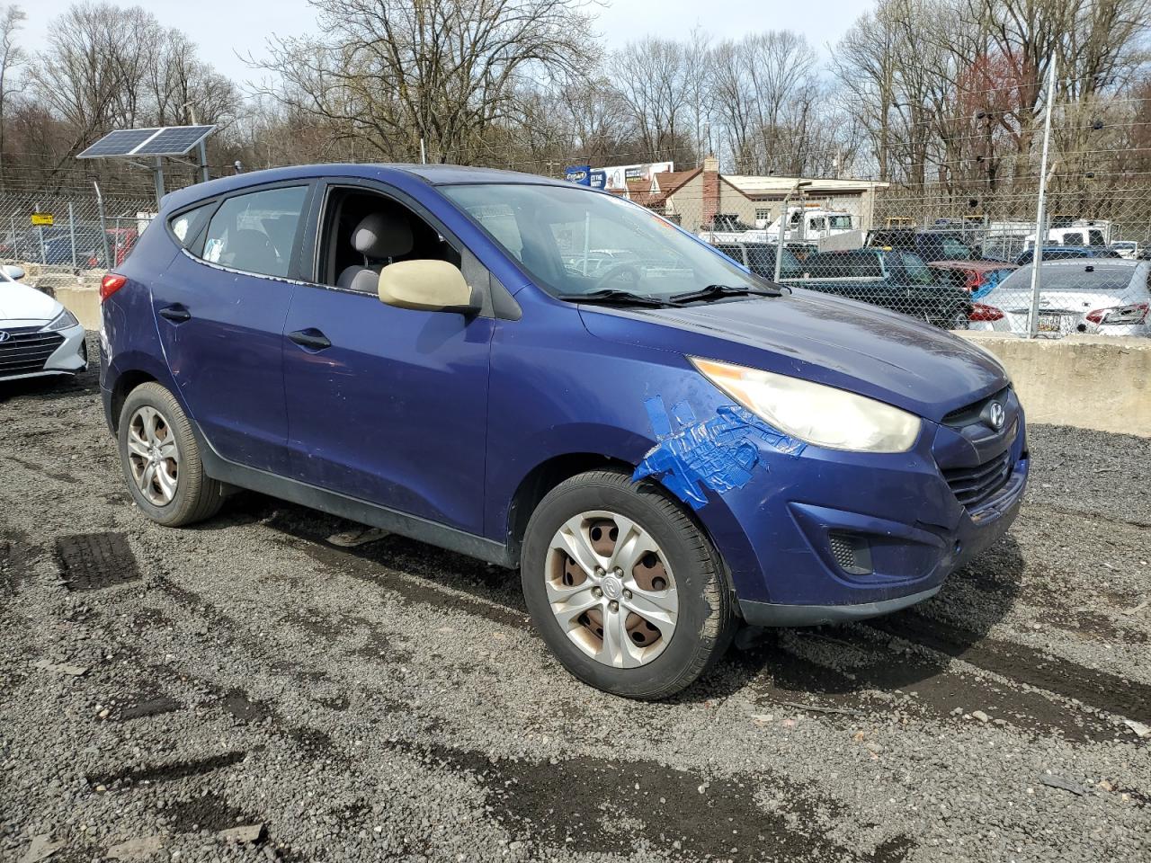 Photo 3 VIN: KM8JT3AC2AU013313 - HYUNDAI TUCSON 