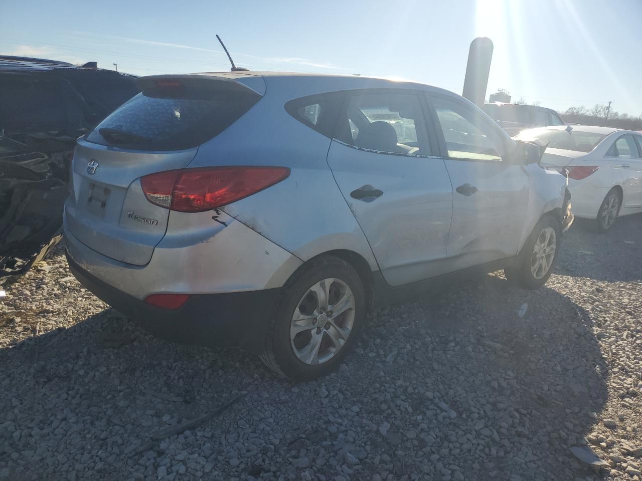 Photo 2 VIN: KM8JT3ACXAU071900 - HYUNDAI TUCSON 