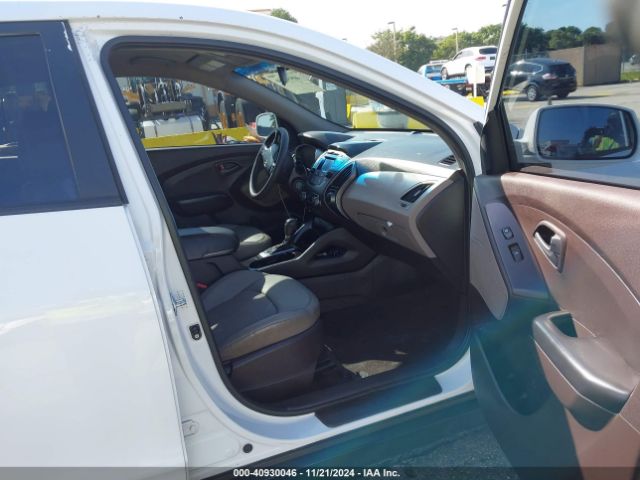 Photo 4 VIN: KM8JT3AF0FU108261 - HYUNDAI TUCSON 