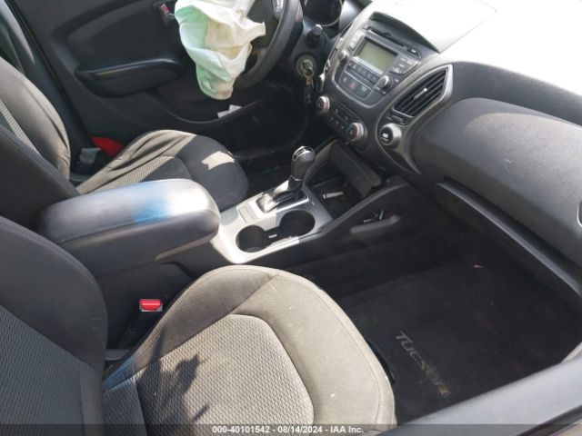 Photo 4 VIN: KM8JT3AF0FU959136 - HYUNDAI TUCSON 