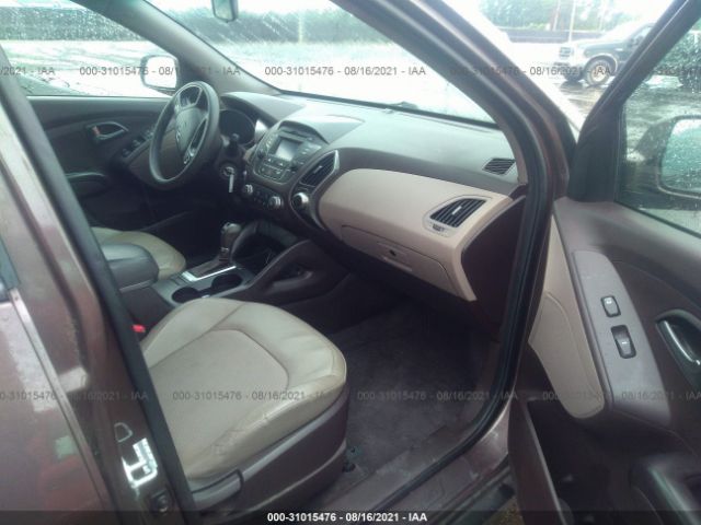 Photo 4 VIN: KM8JT3AF0FU988586 - HYUNDAI TUCSON 