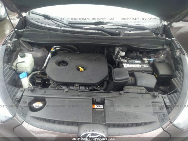 Photo 9 VIN: KM8JT3AF0FU988586 - HYUNDAI TUCSON 