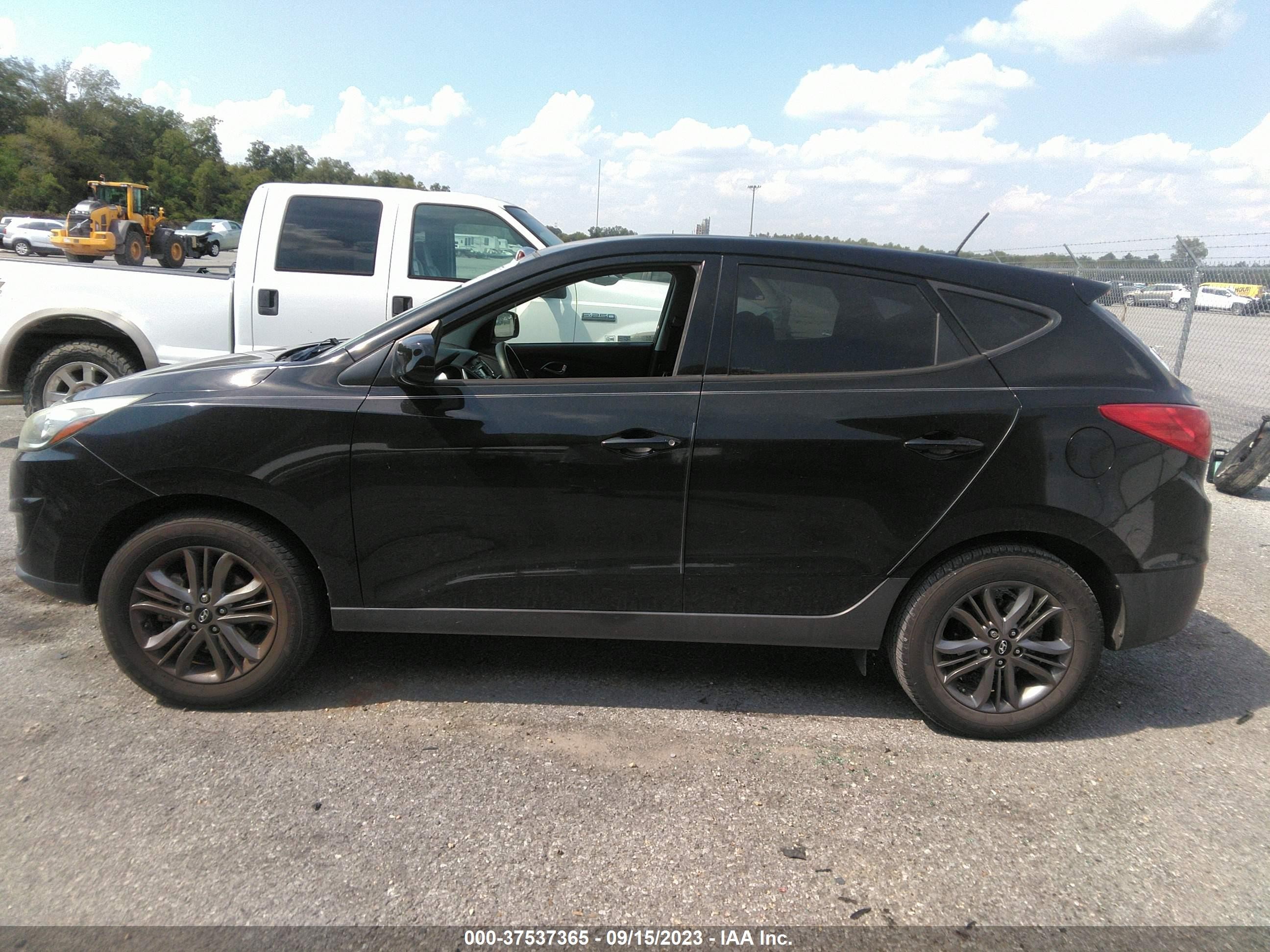 Photo 13 VIN: KM8JT3AF2FU052968 - HYUNDAI TUCSON 