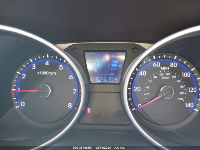 Photo 6 VIN: KM8JT3AF3FU037637 - HYUNDAI TUCSON 