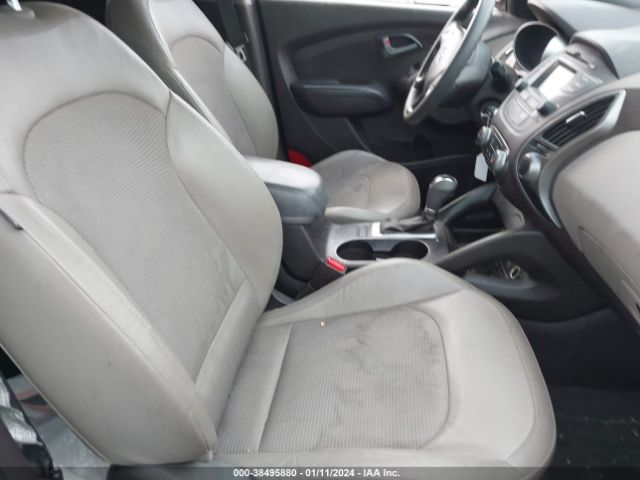 Photo 4 VIN: KM8JT3AF3FU118962 - HYUNDAI TUCSON 