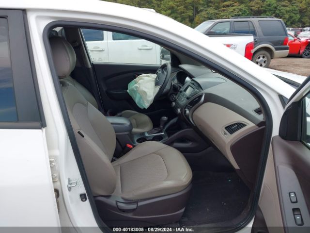 Photo 4 VIN: KM8JT3AF3FU968039 - HYUNDAI TUCSON 