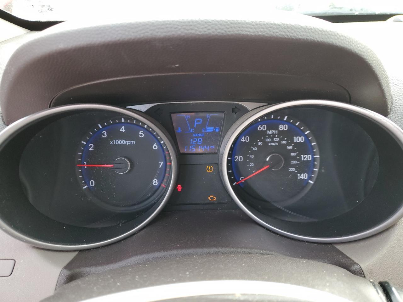 Photo 8 VIN: KM8JT3AF4FU106254 - HYUNDAI TUCSON 