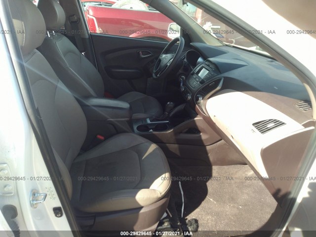 Photo 4 VIN: KM8JT3AF7FU008626 - HYUNDAI TUCSON 