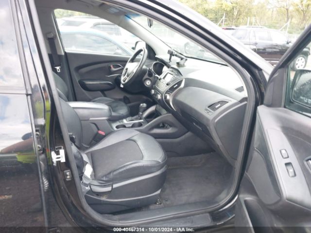 Photo 4 VIN: KM8JTCAF0FU109796 - HYUNDAI TUCSON 