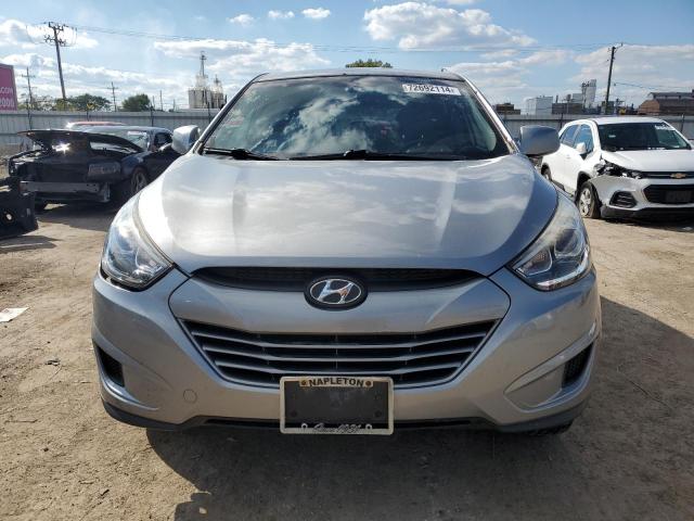 Photo 4 VIN: KM8JTCAF1FU086674 - HYUNDAI TUCSON 4D 