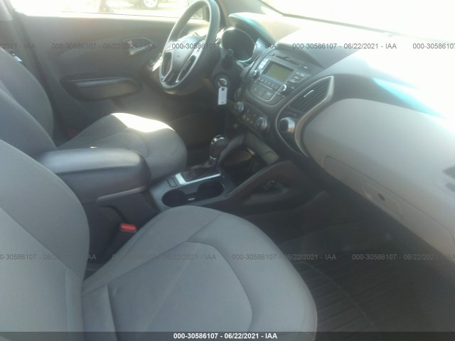 Photo 4 VIN: KM8JTCAF2FU018691 - HYUNDAI TUCSON 