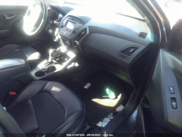 Photo 4 VIN: KM8JTCAF2FU033210 - HYUNDAI TUCSON 