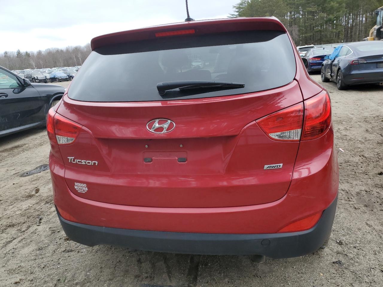 Photo 5 VIN: KM8JTCAF2FU107189 - HYUNDAI TUCSON 