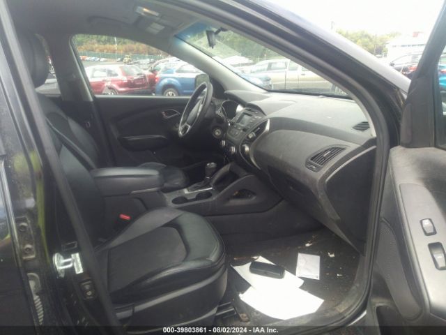 Photo 4 VIN: KM8JTCAF2FU997323 - HYUNDAI TUCSON 