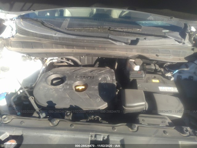 Photo 9 VIN: KM8JTCAF3FU001513 - HYUNDAI TUCSON 