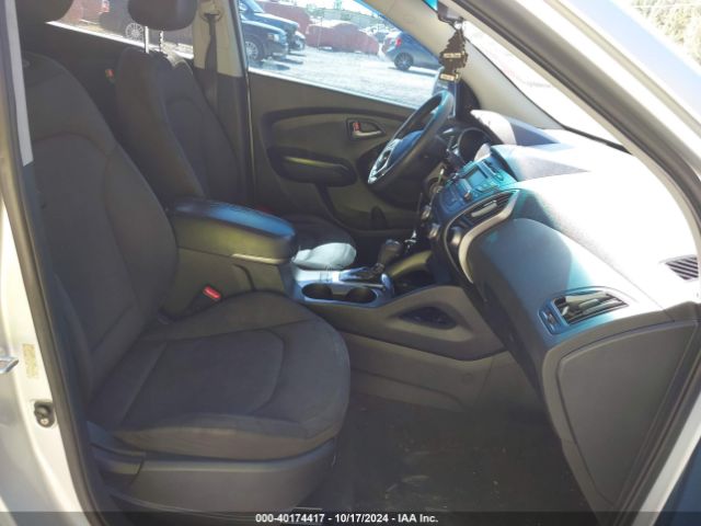 Photo 4 VIN: KM8JTCAF4FU033516 - HYUNDAI TUCSON 