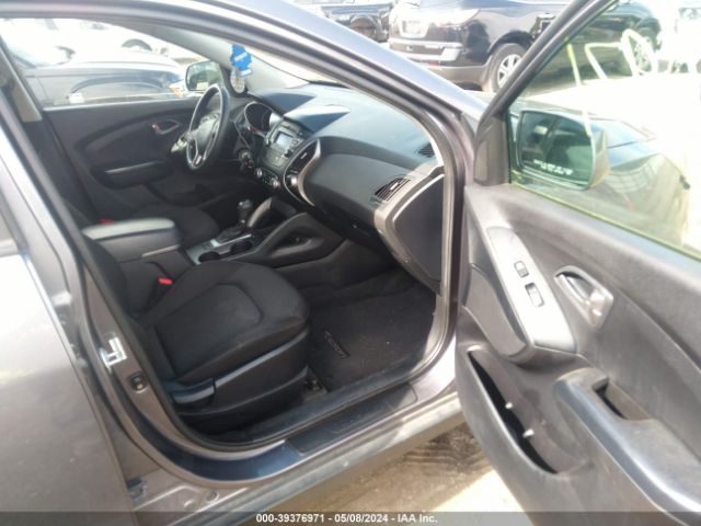 Photo 4 VIN: KM8JTCAF4FU976358 - HYUNDAI TUCSON 