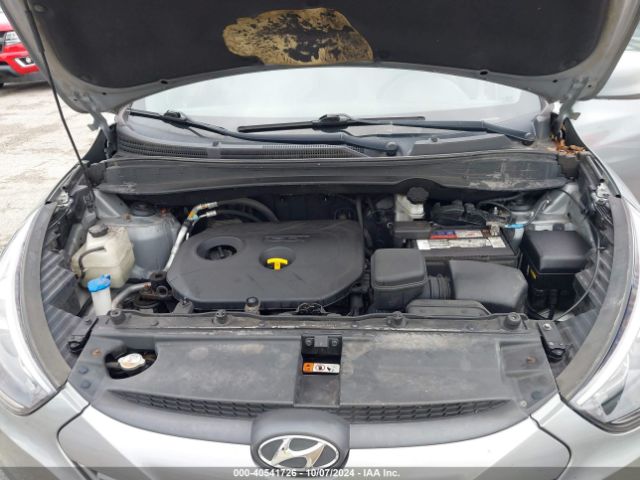 Photo 9 VIN: KM8JTCAF5FU098553 - HYUNDAI TUCSON 