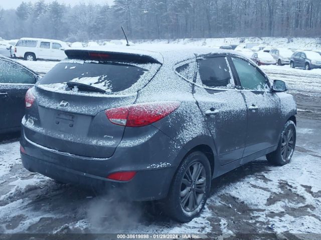 Photo 3 VIN: KM8JTCAF6FU954197 - HYUNDAI TUCSON 