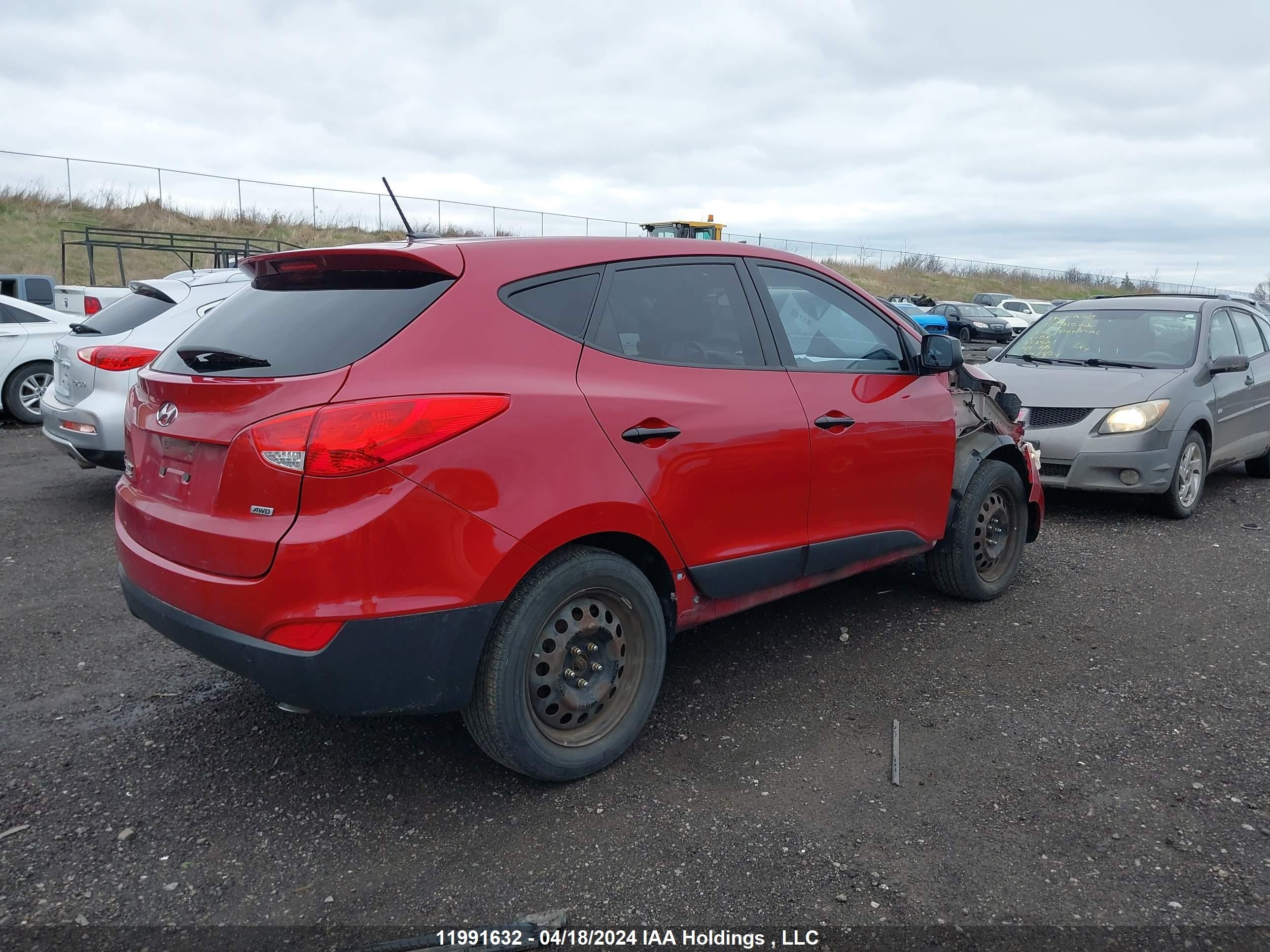 Photo 3 VIN: KM8JTCAF7EU811404 - HYUNDAI TUCSON 