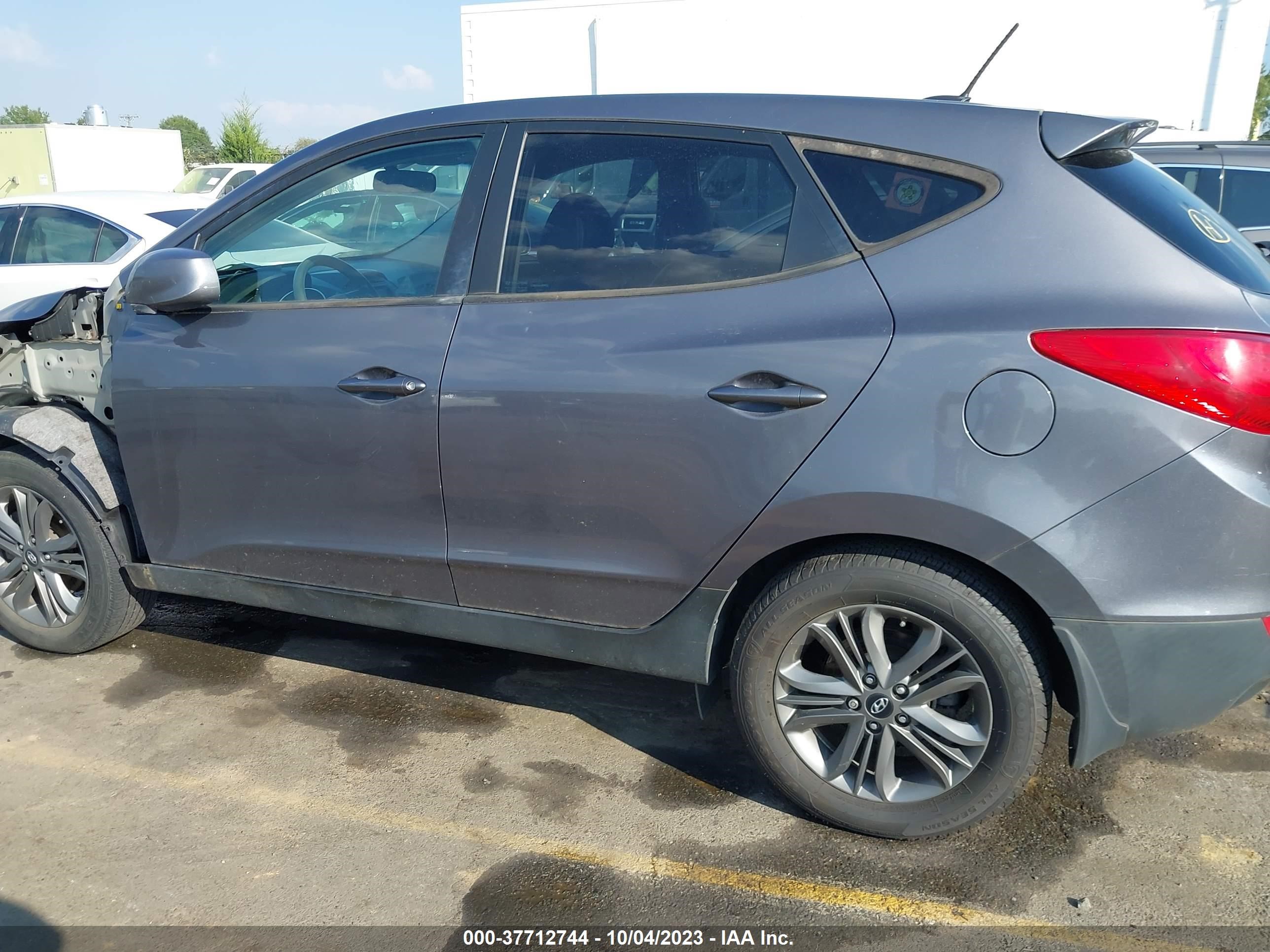 Photo 13 VIN: KM8JTCAF8FU964097 - HYUNDAI TUCSON 