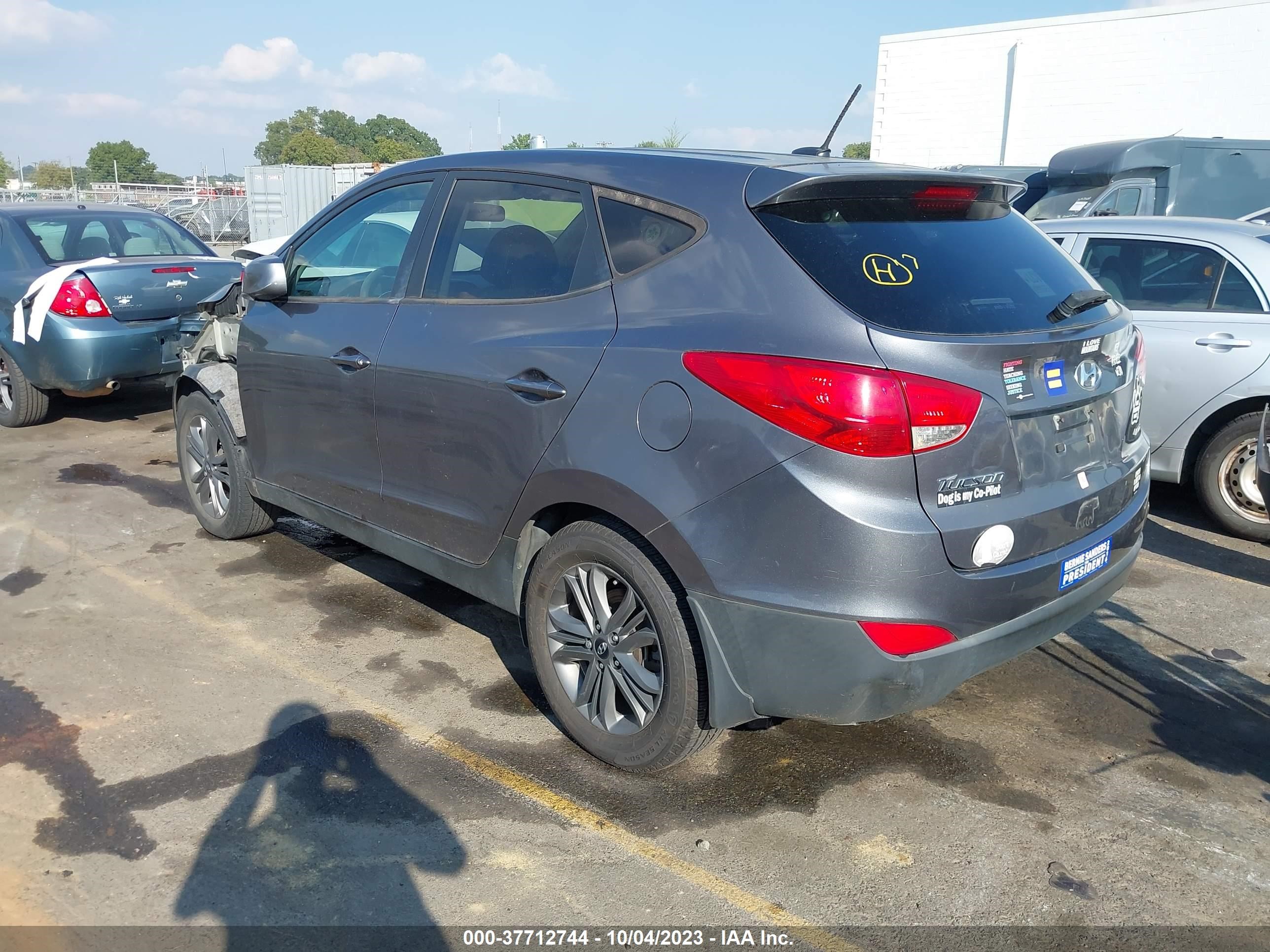 Photo 2 VIN: KM8JTCAF8FU964097 - HYUNDAI TUCSON 