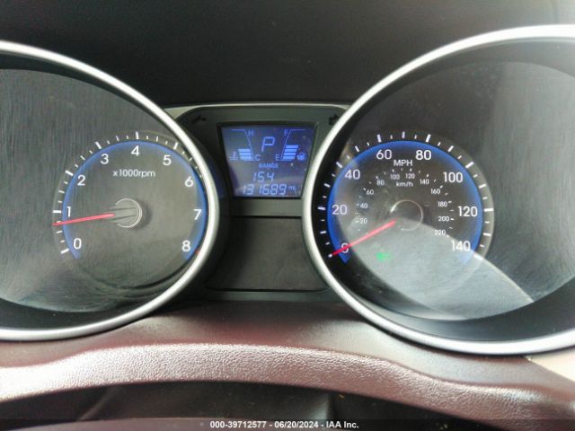 Photo 6 VIN: KM8JTCAF9FU090424 - HYUNDAI TUCSON 