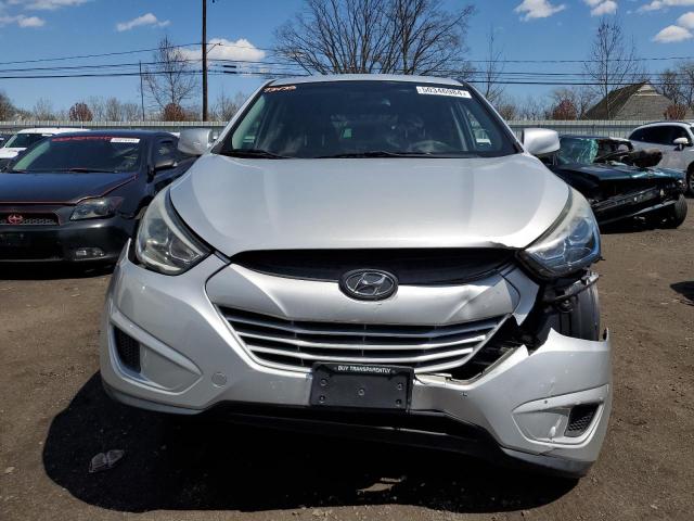 Photo 4 VIN: KM8JTCAF9FU992460 - HYUNDAI TUCSON 