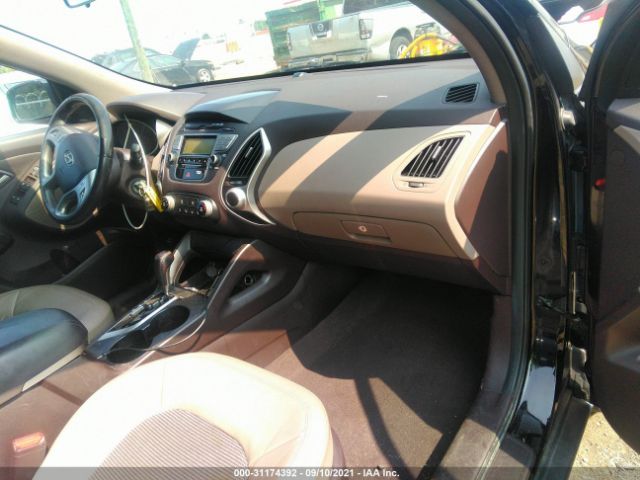 Photo 4 VIN: KM8JU3AC0AU077461 - HYUNDAI TUCSON 