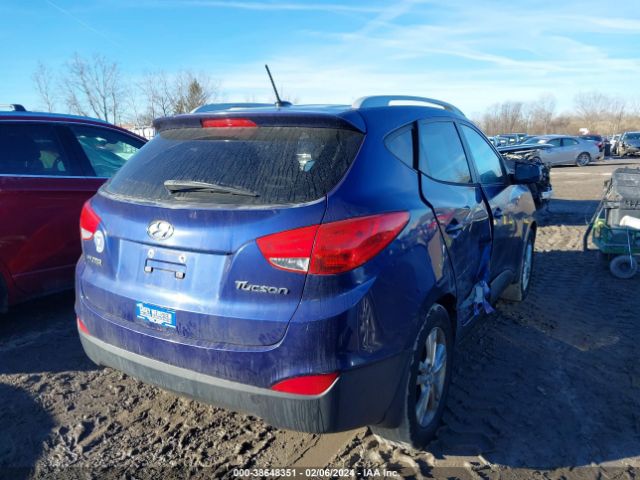 Photo 3 VIN: KM8JU3AC0BU127874 - HYUNDAI TUCSON 