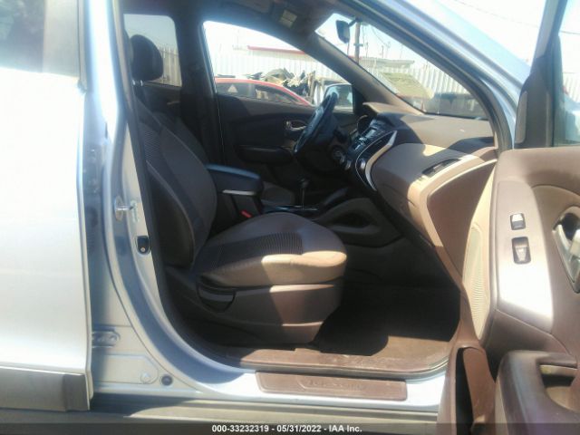 Photo 4 VIN: KM8JU3AC0BU213086 - HYUNDAI TUCSON 