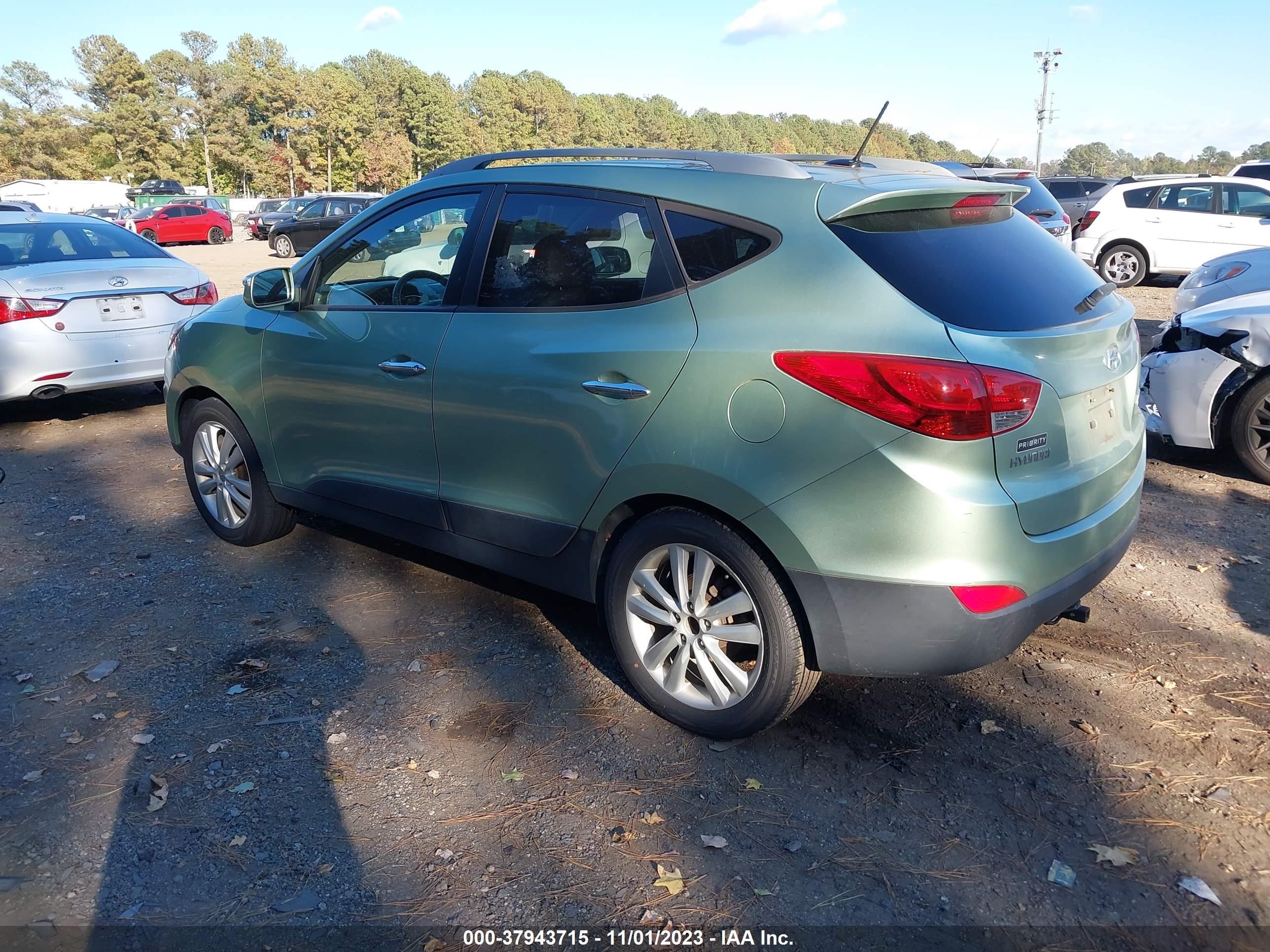 Photo 2 VIN: KM8JU3AC0BU244323 - HYUNDAI TUCSON 