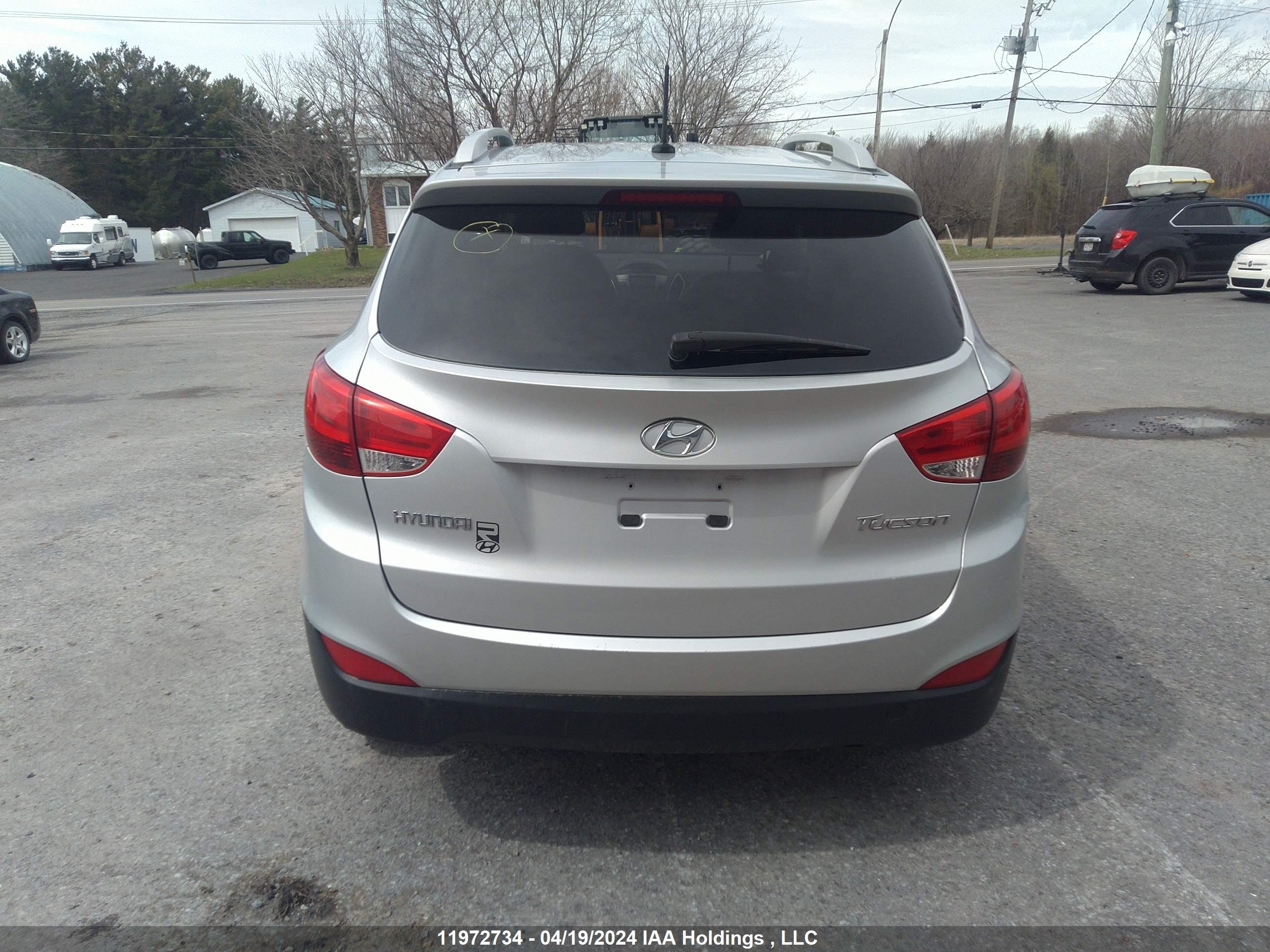 Photo 16 VIN: KM8JU3AC0CU406209 - HYUNDAI TUCSON 