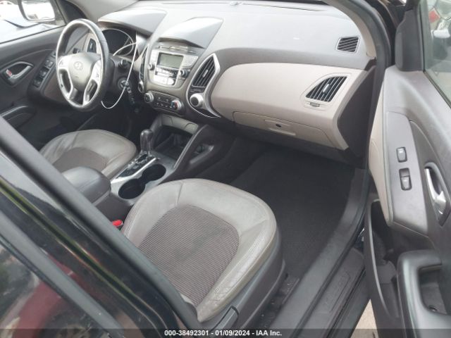 Photo 4 VIN: KM8JU3AC0CU485431 - HYUNDAI TUCSON 