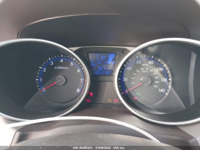 Photo 6 VIN: KM8JU3AC0CU485431 - HYUNDAI TUCSON 