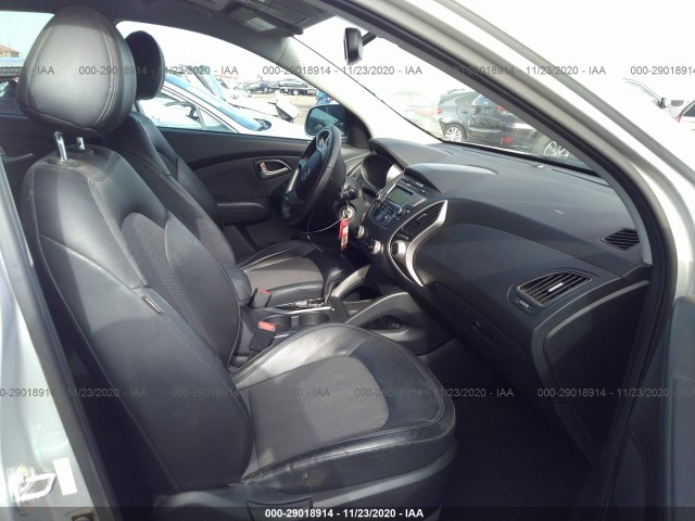 Photo 4 VIN: KM8JU3AC1AU098108 - HYUNDAI TUCSON 